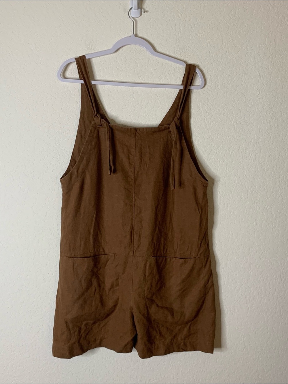 Cedar & vine Womens brown 100% linen shortall romper with front pockets L